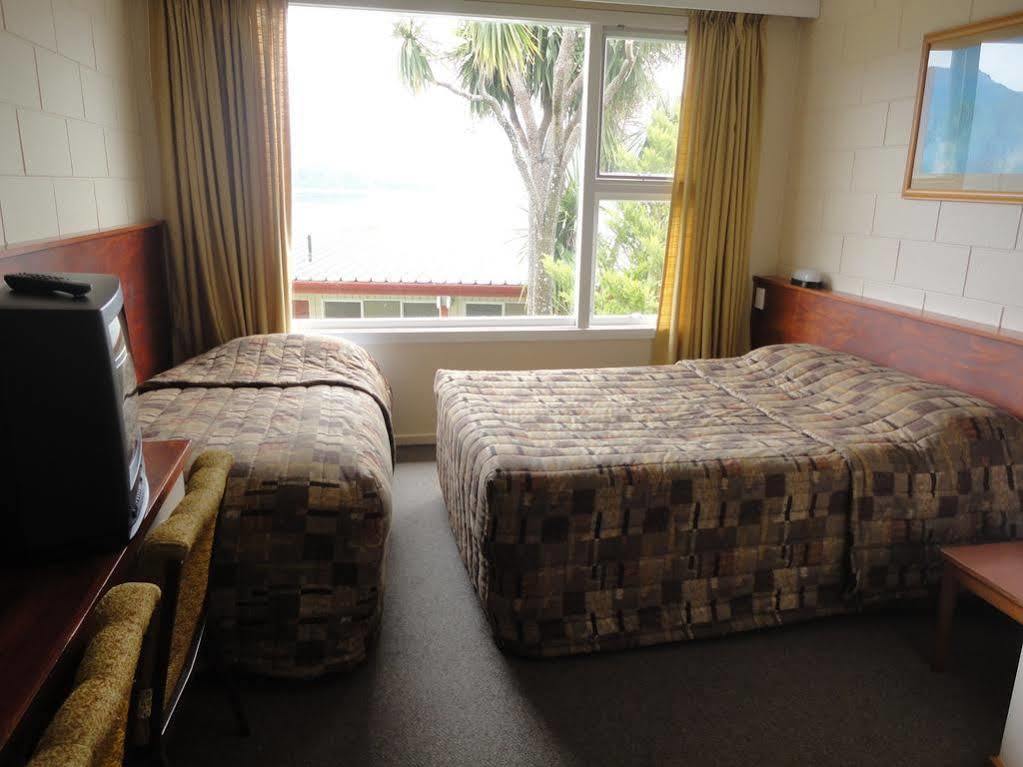 Te Anau Manapouri Lake Hotel Zewnętrze zdjęcie