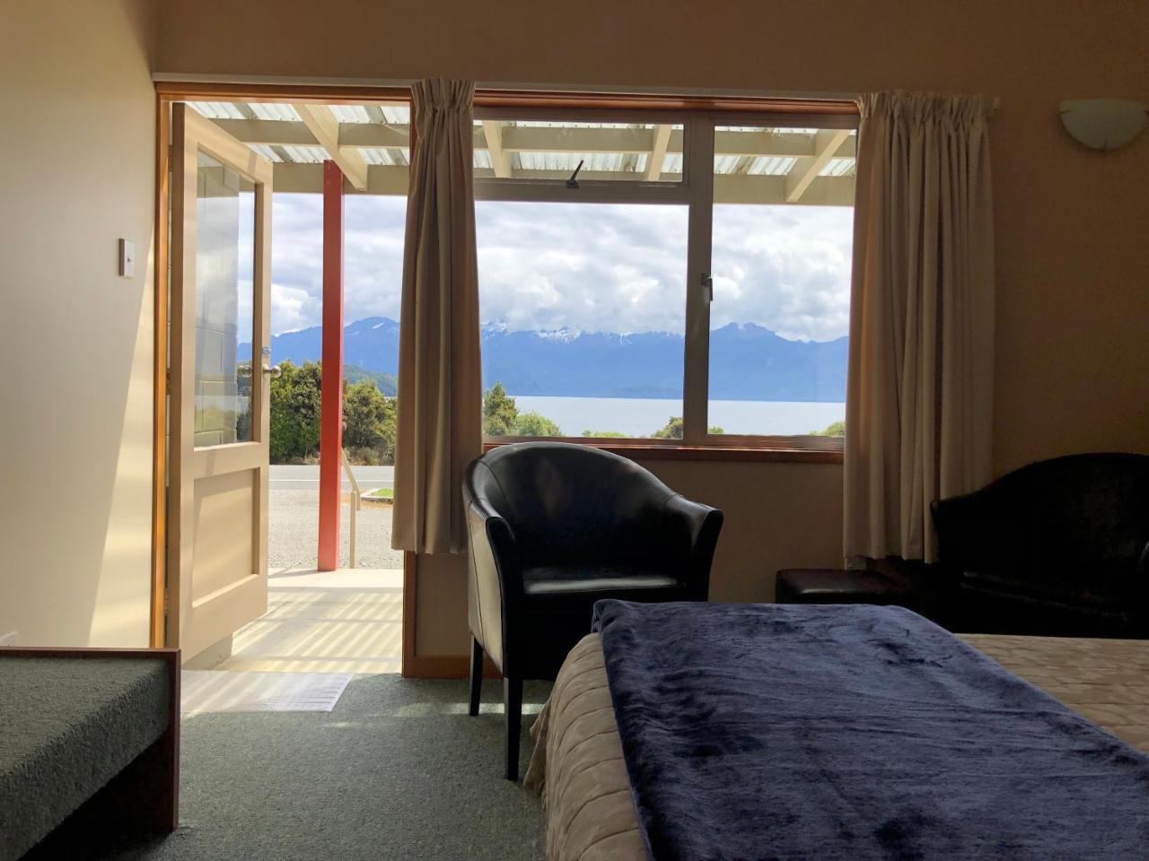 Te Anau Manapouri Lake Hotel Zewnętrze zdjęcie