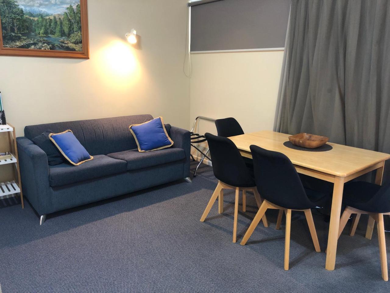 Te Anau Manapouri Lake Hotel Zewnętrze zdjęcie
