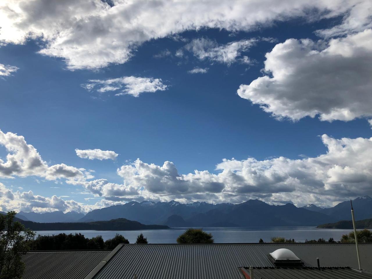 Te Anau Manapouri Lake Hotel Zewnętrze zdjęcie