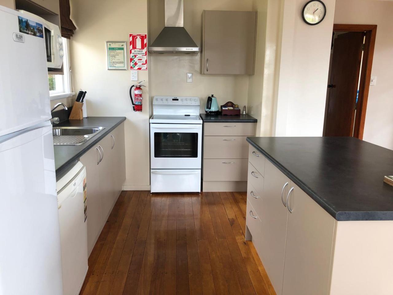 Te Anau Manapouri Lake Hotel Zewnętrze zdjęcie