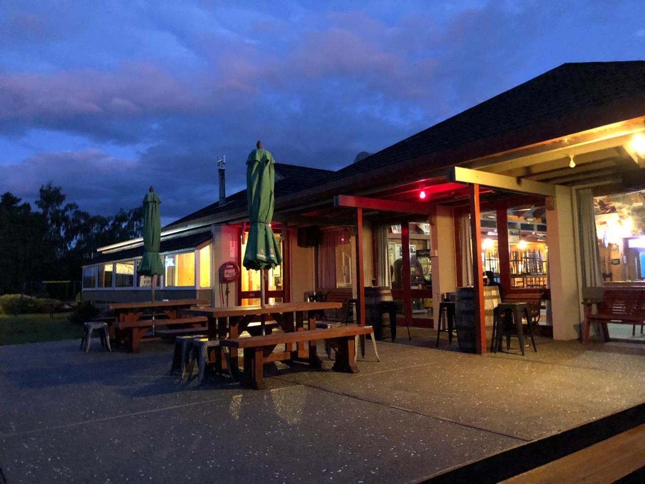 Te Anau Manapouri Lake Hotel Zewnętrze zdjęcie
