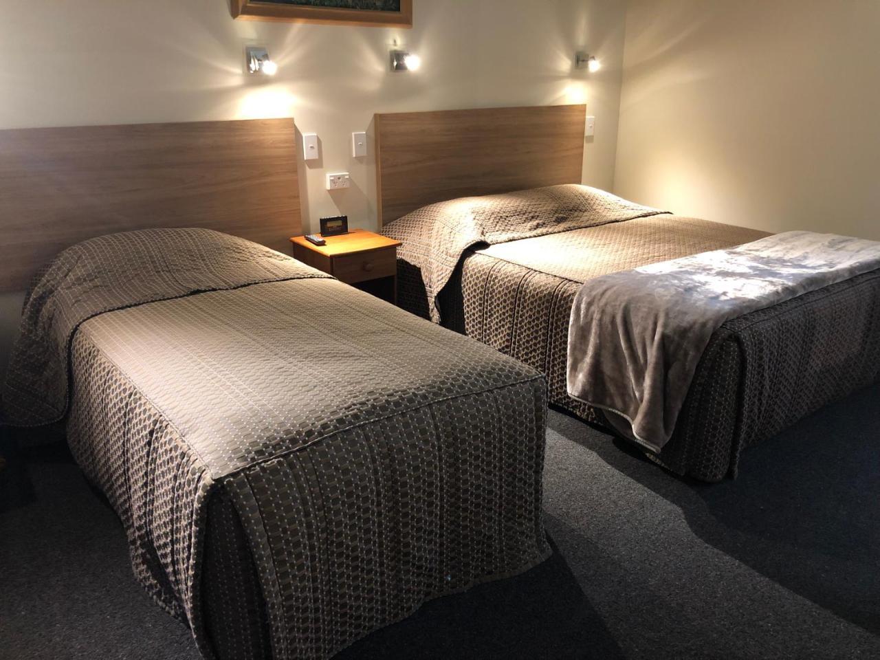Te Anau Manapouri Lake Hotel Zewnętrze zdjęcie