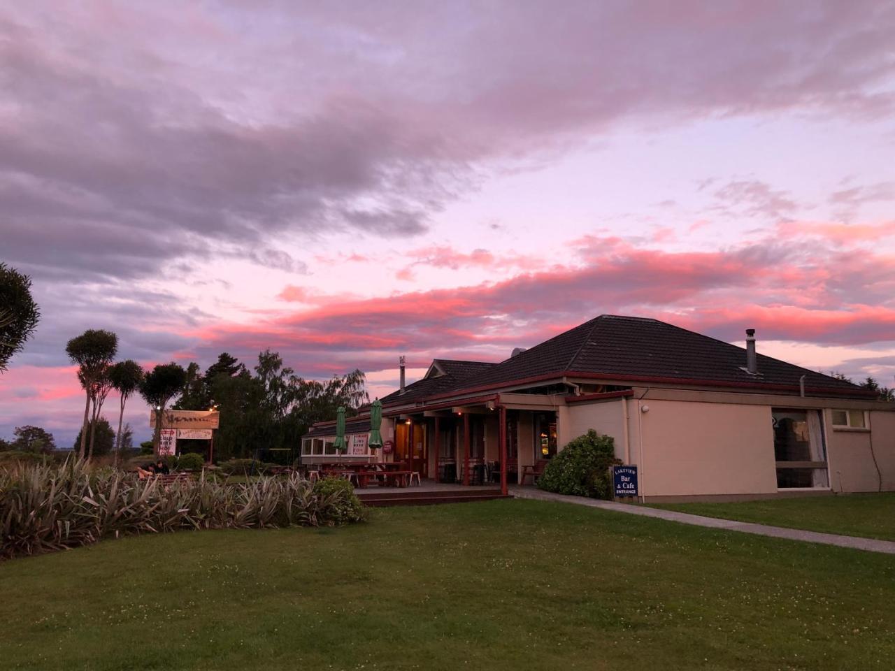 Te Anau Manapouri Lake Hotel Zewnętrze zdjęcie