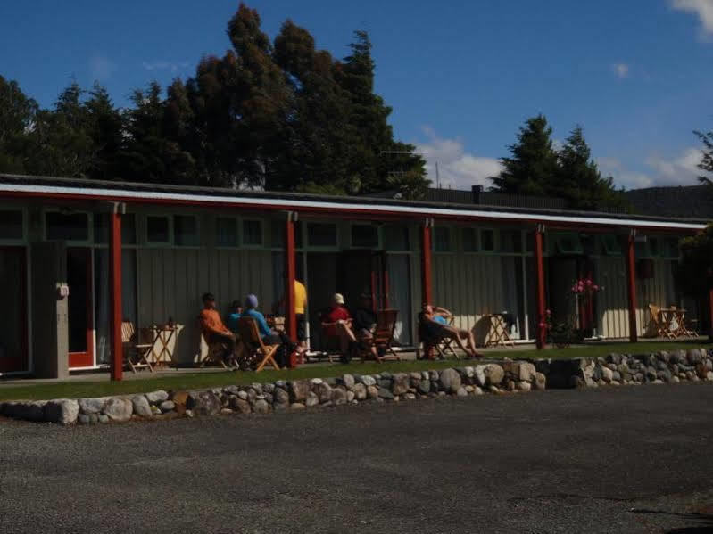 Te Anau Manapouri Lake Hotel Zewnętrze zdjęcie